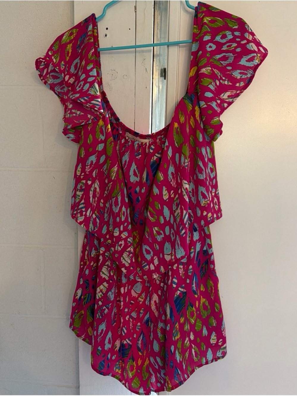 Women’s Fuchsia Printed Flutter Sleeve Romper